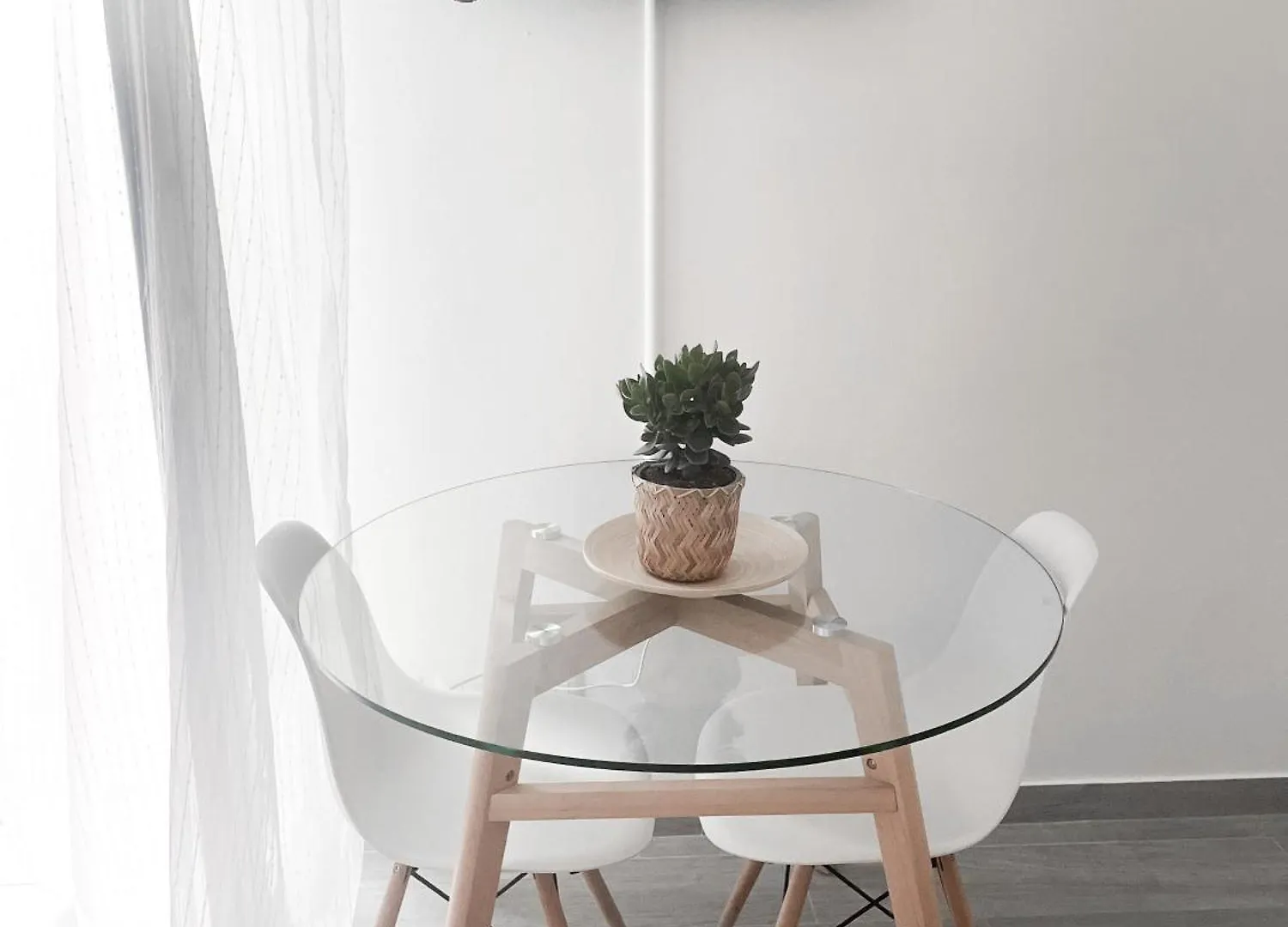 Xenia Apartments - Fashion Week Studio Near Navigli Milan